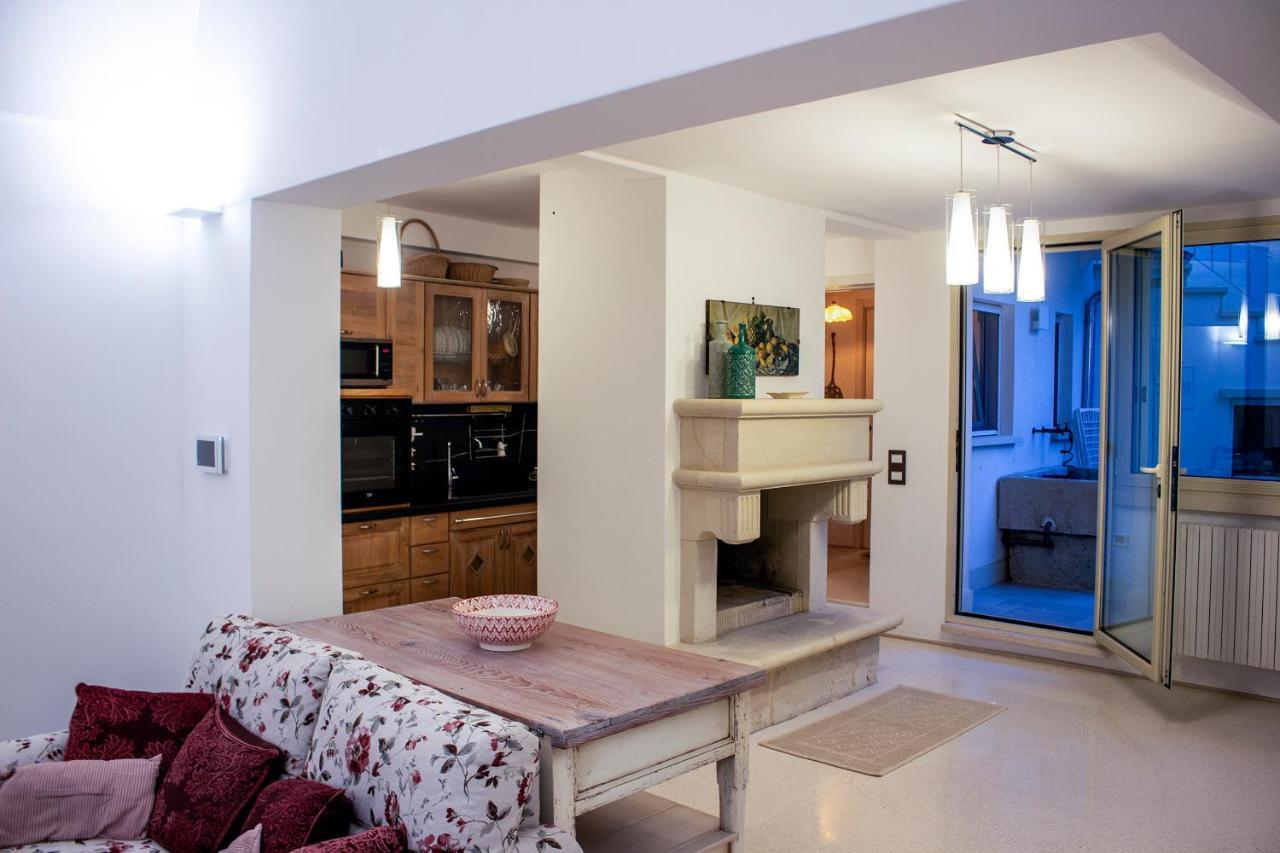 Amata Casa Apartment Muro Leccese Luaran gambar